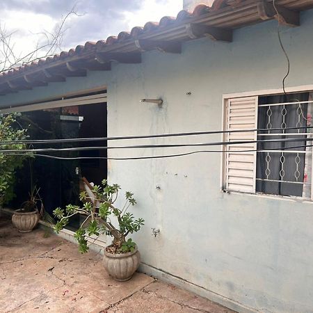 Edícula Inteira Mobiliada, prox Shopping Estação Apartamento Cuiabá Quarto foto